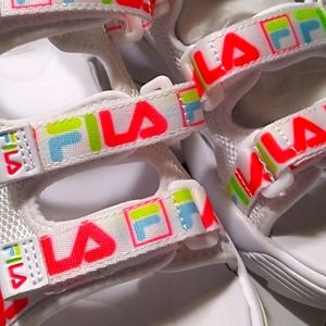 Never worn kid did not like them